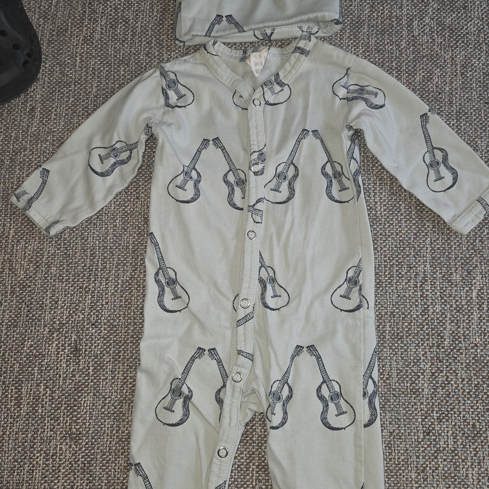 Kate Quinn blue Guitar Print Kids Footie With Stocking Cap.